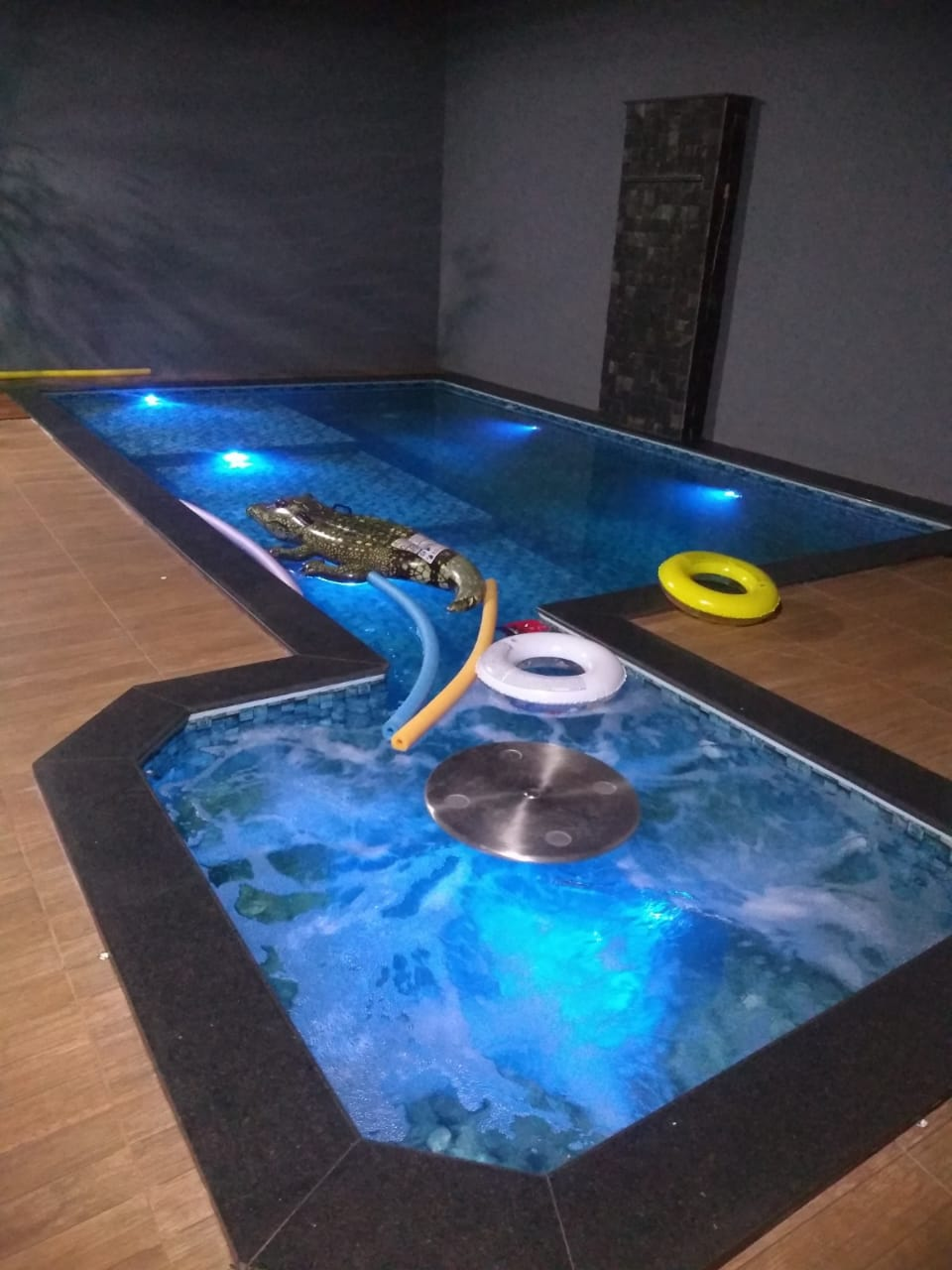 Escada de Mármore Travertino Romano